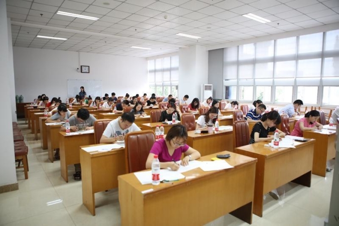 ȫ�е�˰ϵͳ2017�ꡰ��λ������ ҵ�����䡱����˳������